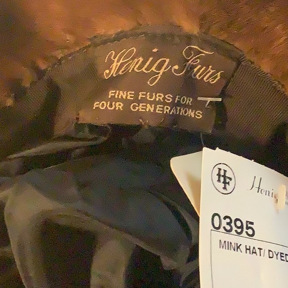 Henie Fur Hat, 100% Authentic - Picture 6 of 7